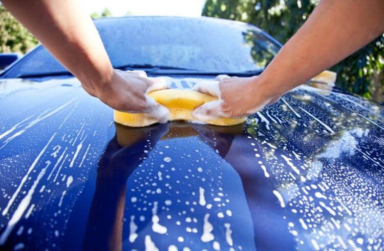 How to Wash Your Car By Hand article header